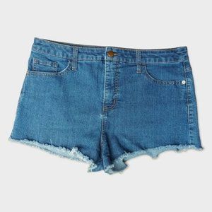 Refuge Frayed Jean Shorts Size 16
